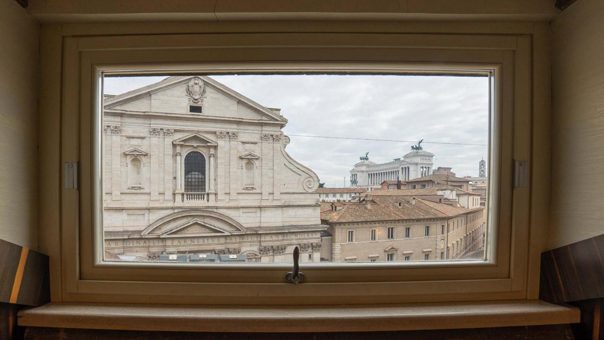Piazza Venezia Charming Apartments With View Rome Luaran gambar